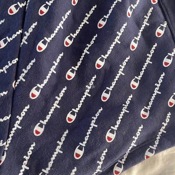 Champion Logo Shorts - Picture 6 of 7